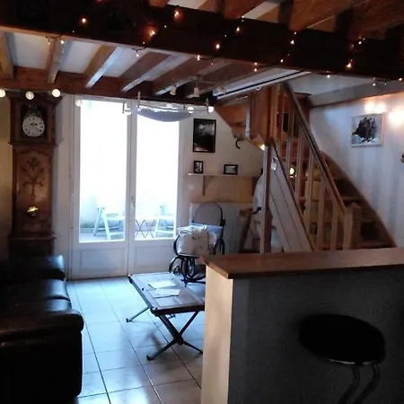 Loft Gare, Parking Et Terrasse アパート *