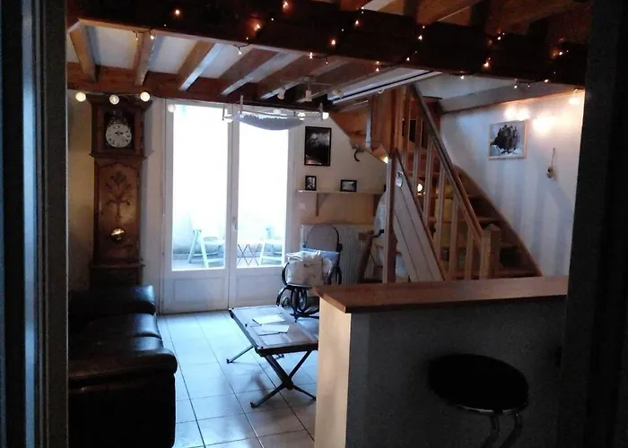 Loft Gare, Parking Et Terrasse アパート *